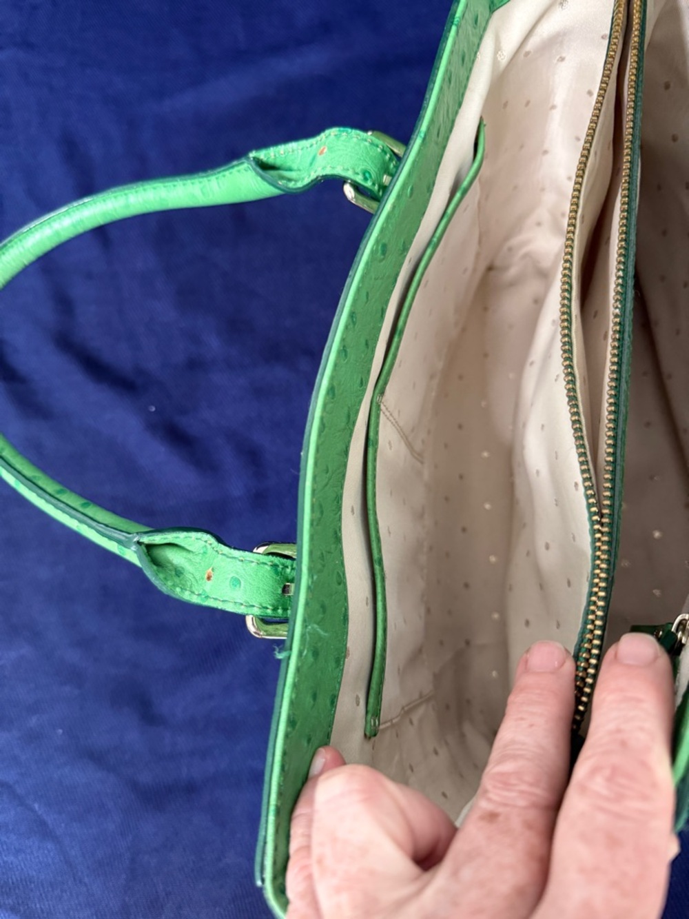 Kate Spade ostrich pattern handbag EUC - Picture 9 of 16